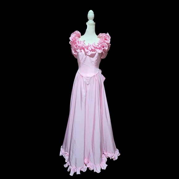 Vtg Union Made ILGWU Lt Pink Ruffled Ball Gown Sz 8 Oversized Bow on Back - Picture 5 of 8